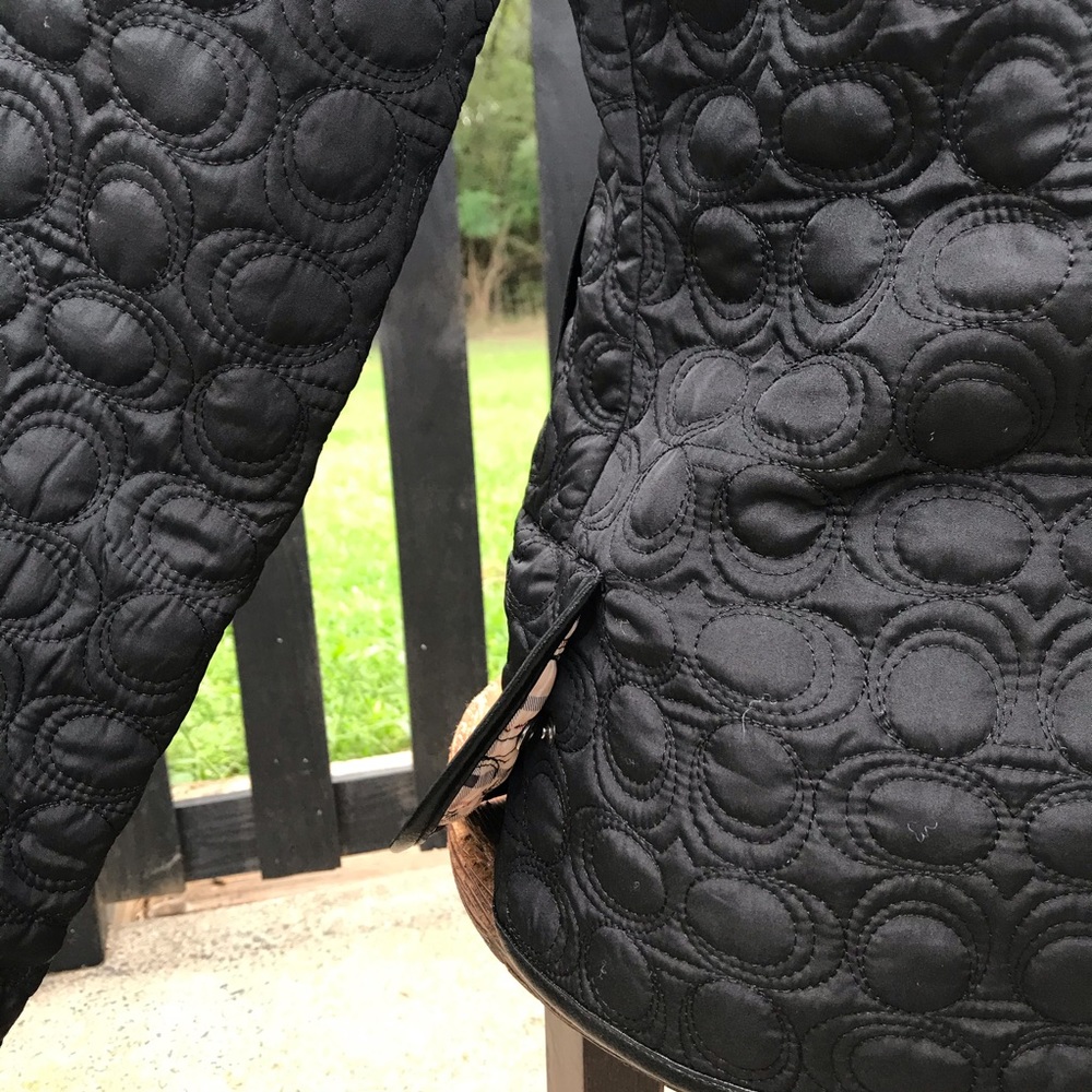 Black Quilted Toggle Button Front Collared Jacket… - image 5